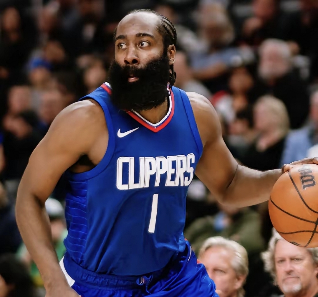 意大利男篮鏖战独行侠,哈登爆发神勇的简单介绍 意大利男篮鏖战独行侠,哈登爆发神勇的简单介绍