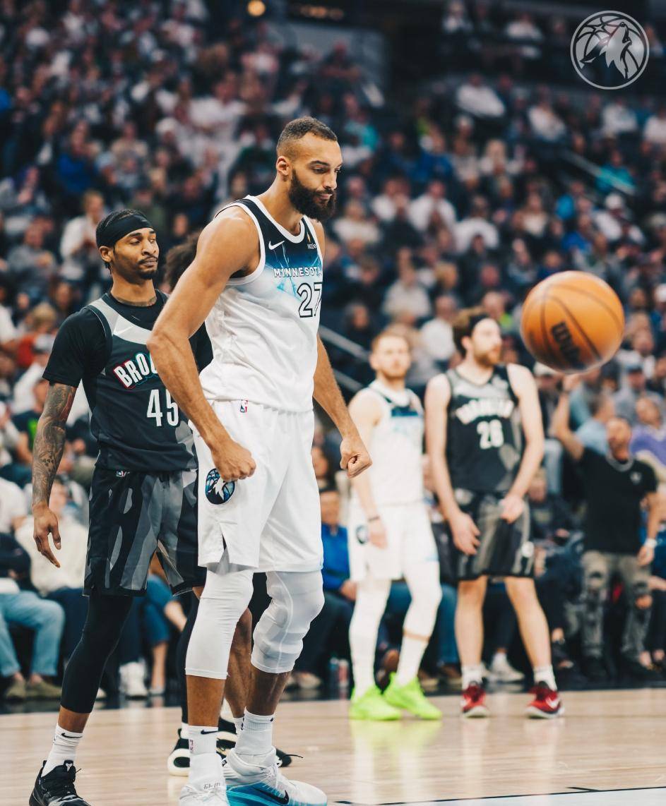 LOL英雄联盟直播-篮网翻盘土耳其男篮，戈贝尔完成帽子戏法的简单介绍