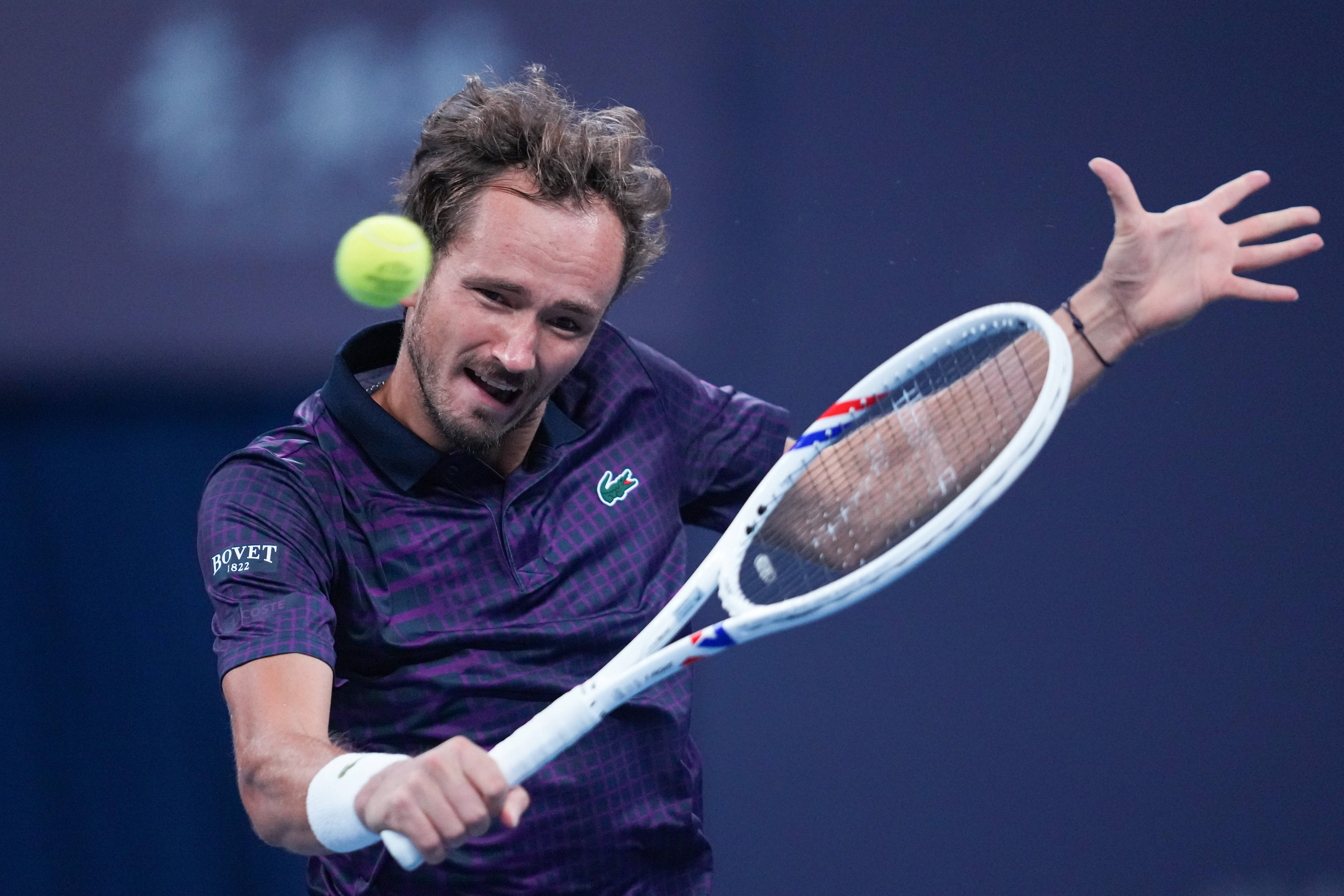 LPL赛事观看-包含美国网球队翻盘西班牙网球队，梅德韦杰夫惊艳世界的词条