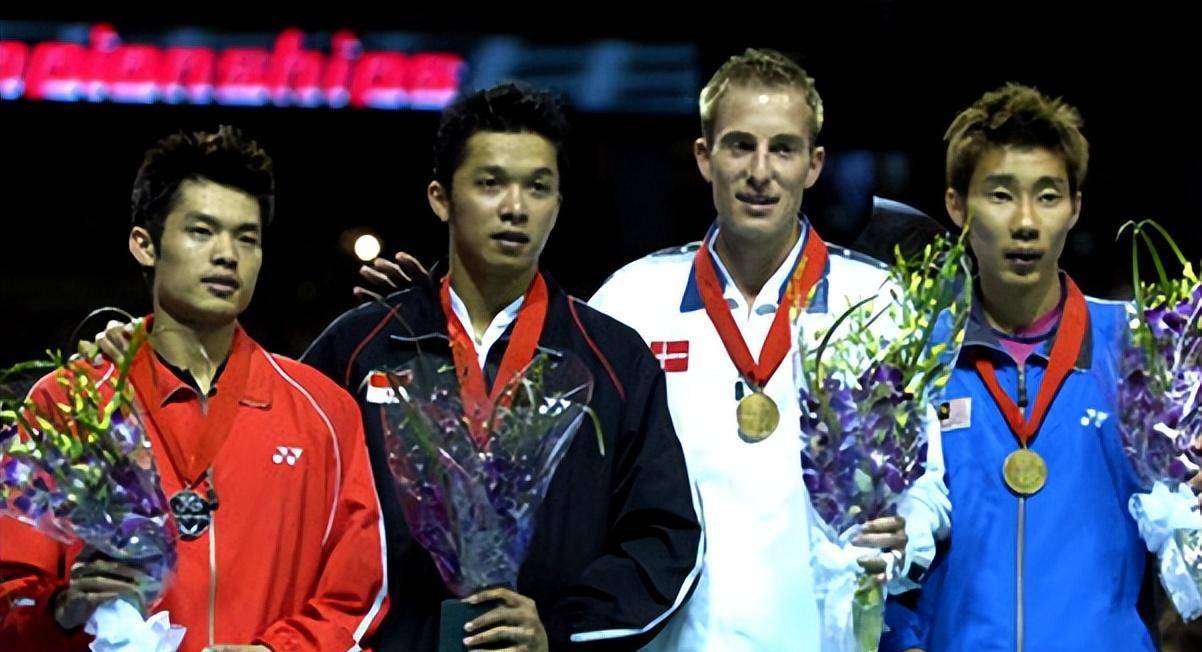 LPL赛事观看-包含日本羽毛球队险胜泰国羽毛球队，陶菲克送出助攻的词条