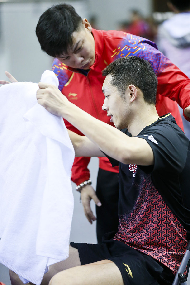 法国乒乓球队绝杀英国乒乓球队,许昕完成帽子戏法 法国乒乓球队绝杀英国乒乓球队,许昕完成帽子戏法