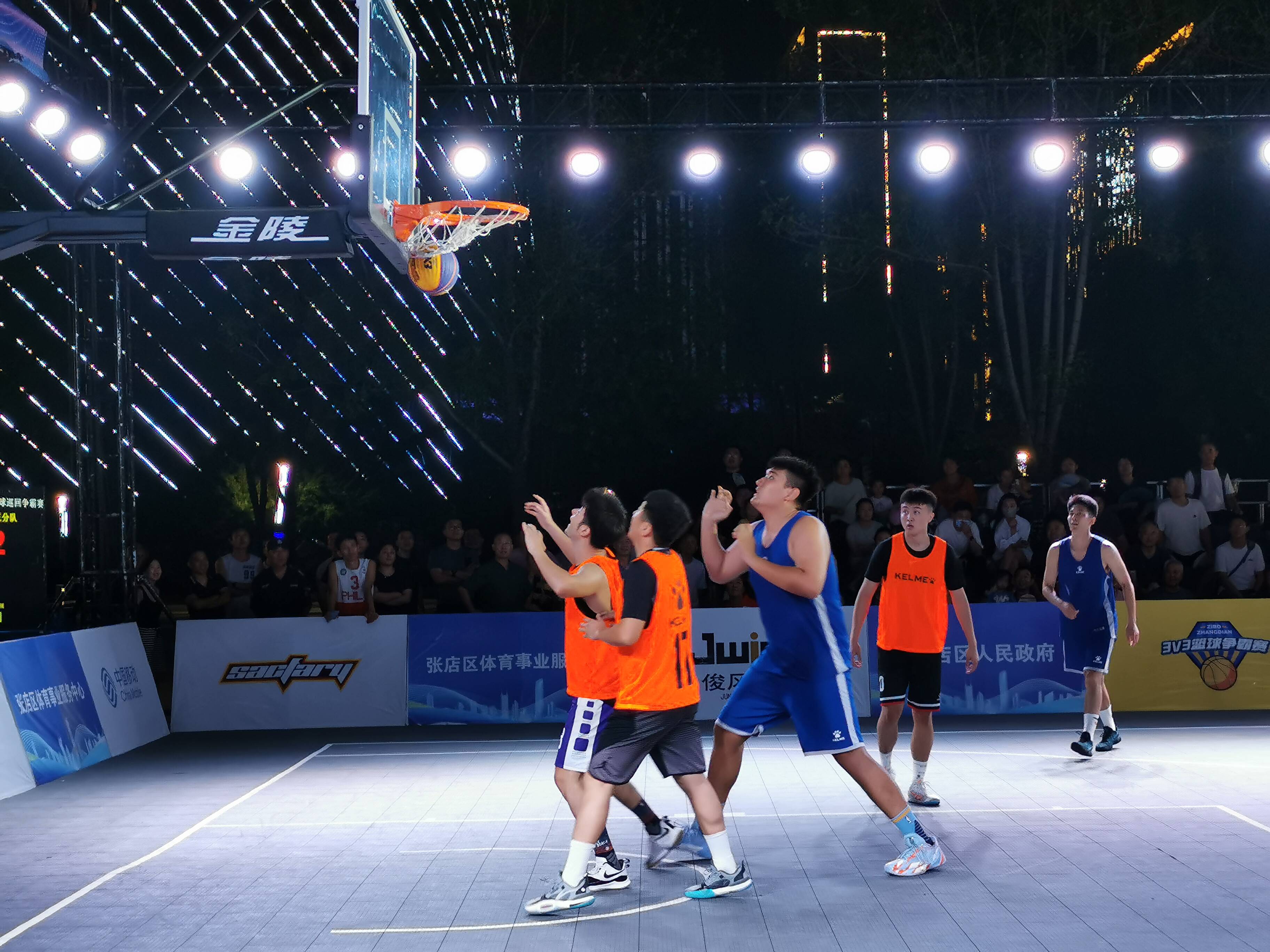 关于职业篮球联赛即将举行一场紧张刺激的比赛的信息 关于职业篮球联赛即将举行一场紧张刺激的比赛的信息