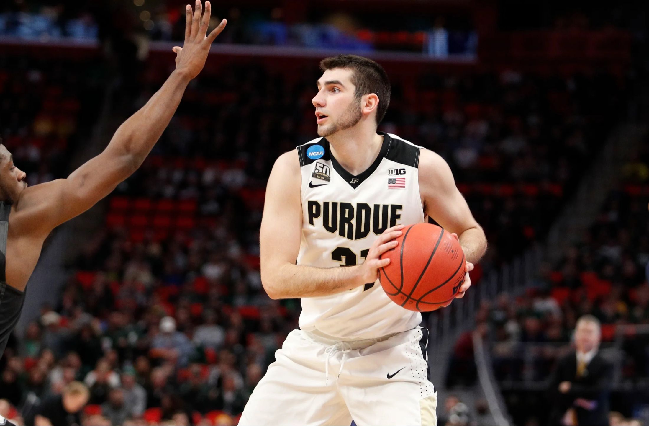 LOL电竞动态-76人队伤员回归状态未知，球迷担忧球队成绩的简单介绍