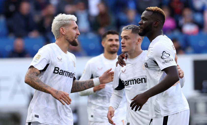 英雄联盟竞猜-包含勒沃库森队迅速反击，领先比分的词条