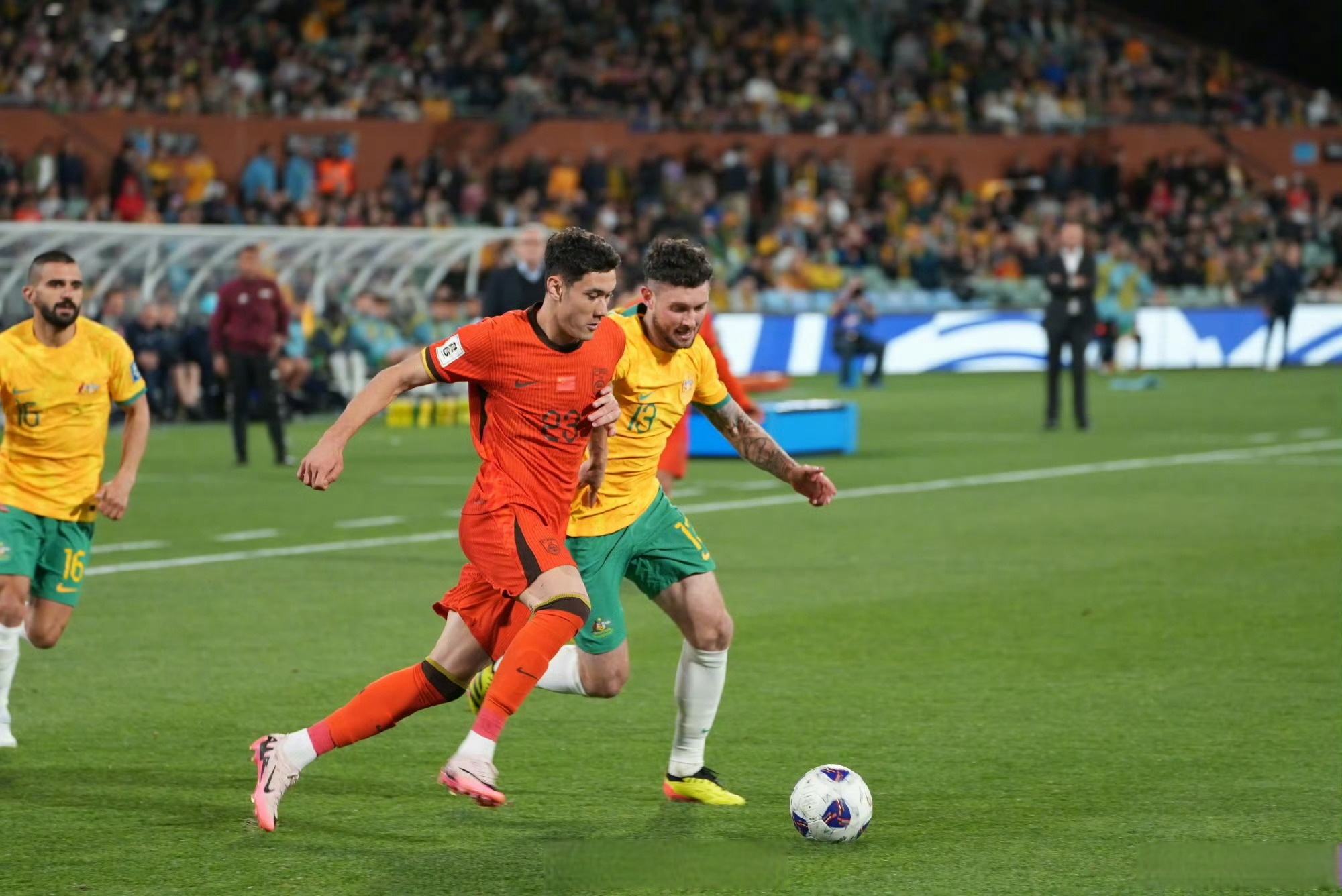 奥地利选手踢进国际冠军争霸的简单介绍