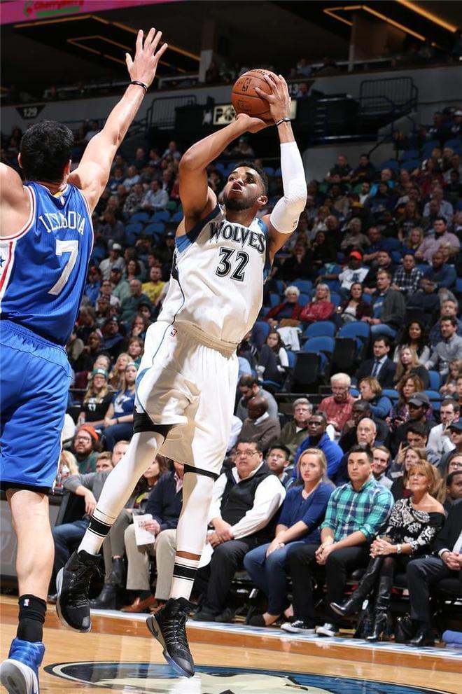 LOL英雄联盟投注竞猜-天津队力克公牛，浓眉哥高光表现的简单介绍