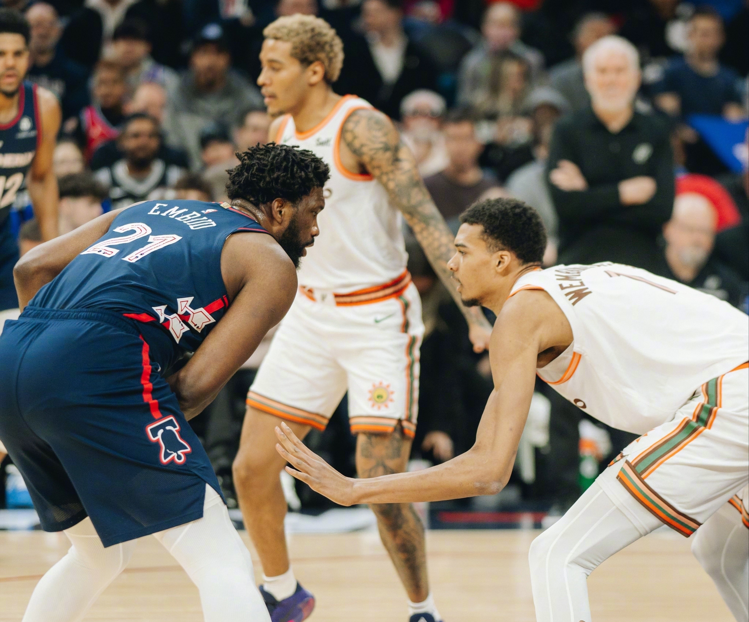 篮网险胜火箭，恩比德状态火热的简单介绍