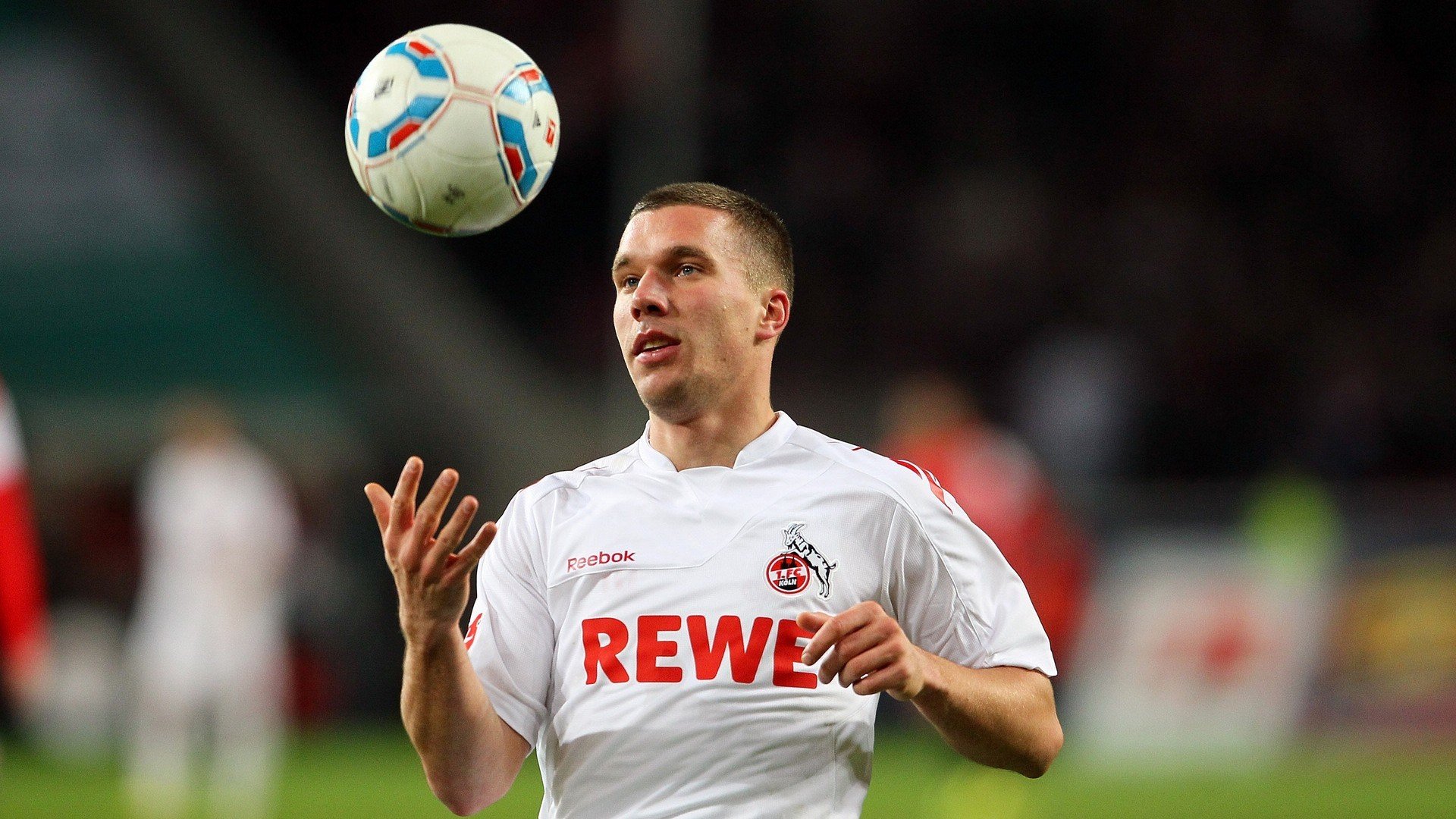 LOL英雄联盟赛事指南-魔术对阵公牛，英格拉姆关键回合不手软，一球定乾坤